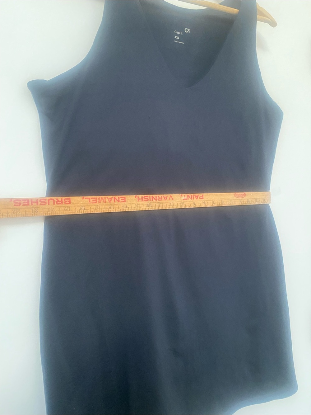 GAPFit Gap Fit Black Sleeveless V-Neck Women’s Active Leisure Dress Shorts - Picture 9 of 13